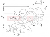 Helmet huosing - Undersaddle - Piaggio X8 200 2006